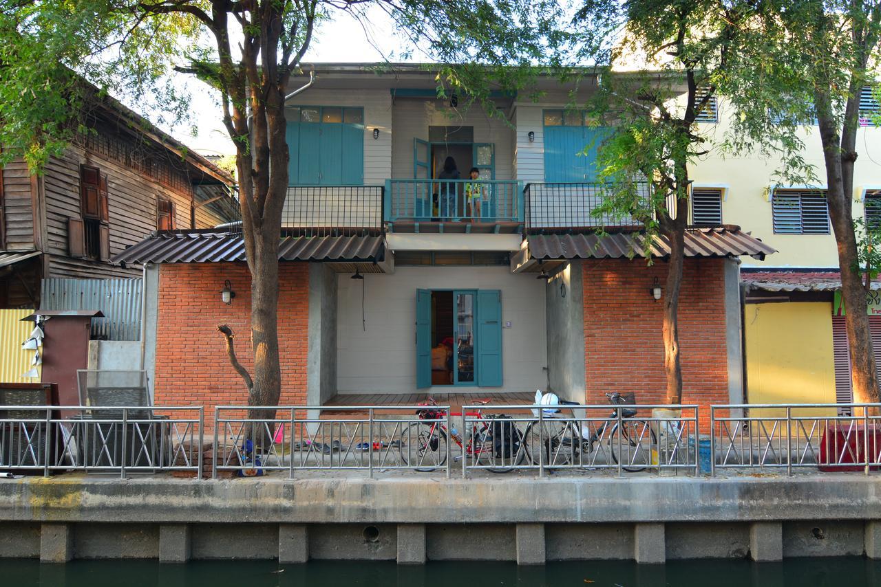 La Moon Hostel Бангкок Экстерьер фото